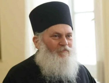 Τραυματίστηκε σε τροχαίο ο ηγούμενος της Μονής Βατοπεδίου Εφραίμ!